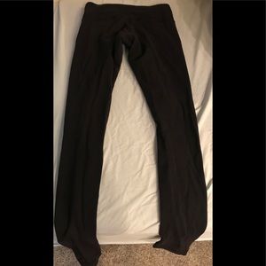 REVERSIBLE black Lululemon wunder under pant
